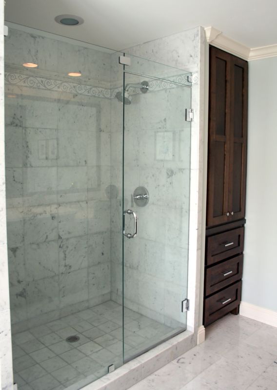 Minimalist Shower